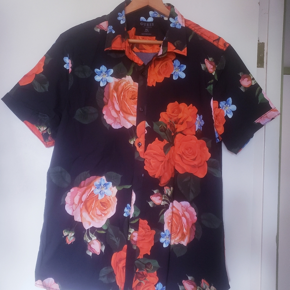 Ladies Flowered GUESS Collared Shirt
